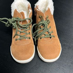 Gymboree kids boots